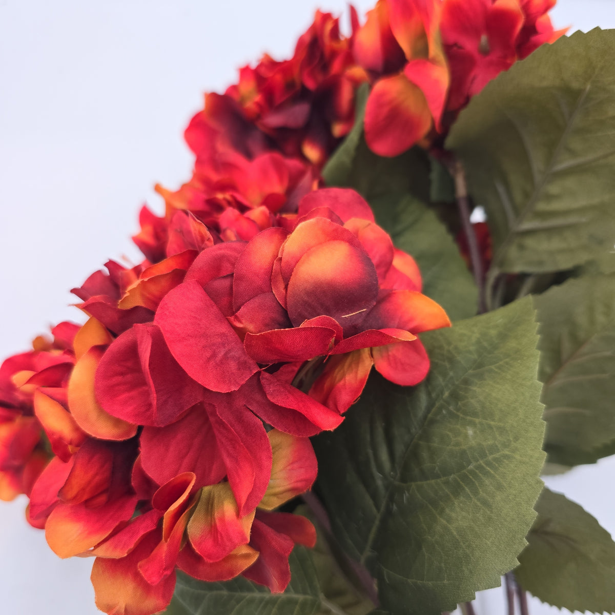 21&quot; Hydrangea Bush-- #fbh085