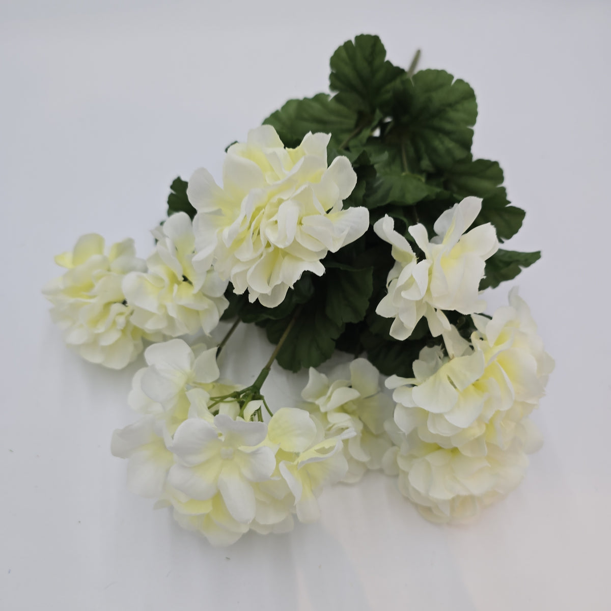 17&quot;GERANIUM BUSH--FBG514