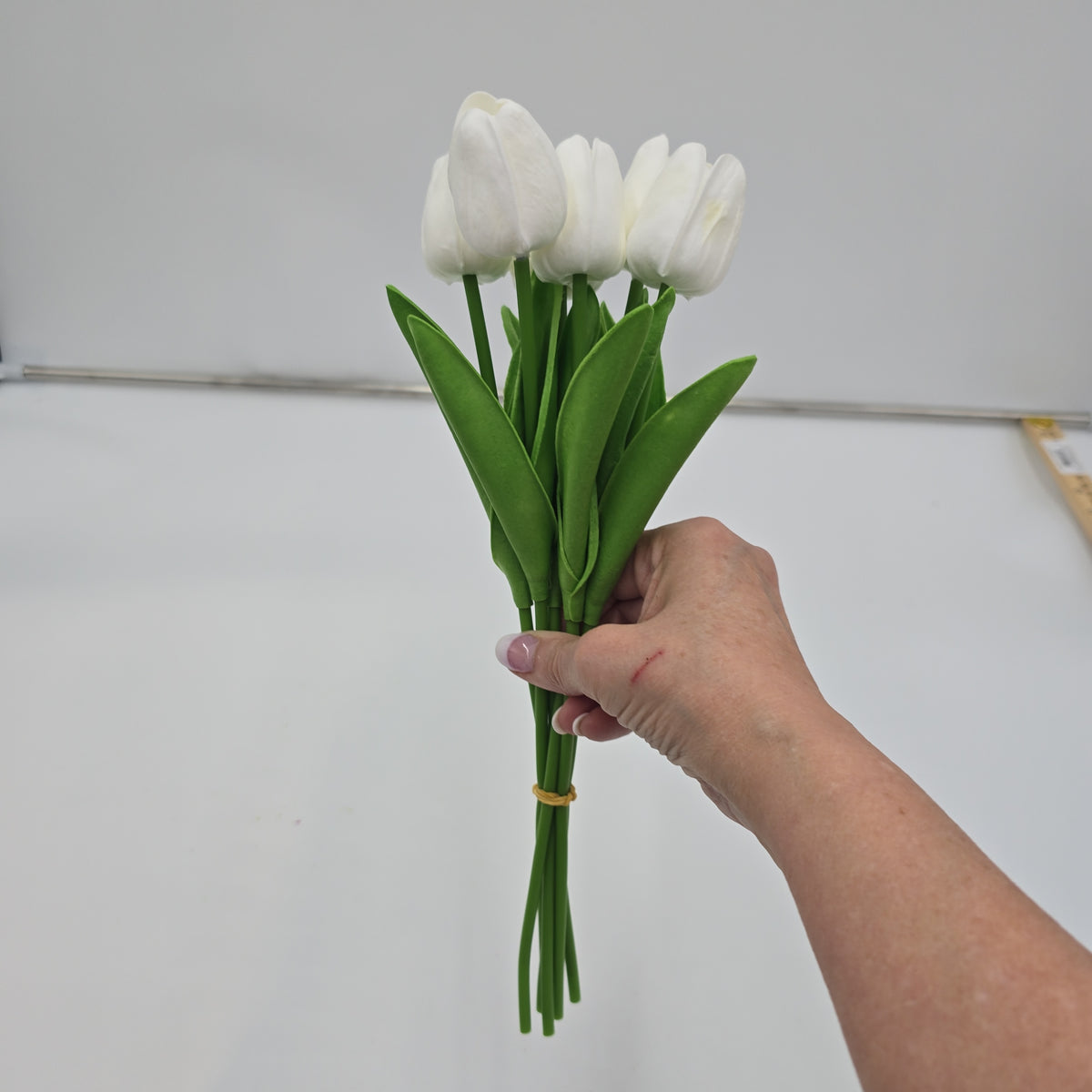 Real-Touch tulip bundle of 6--#tm000