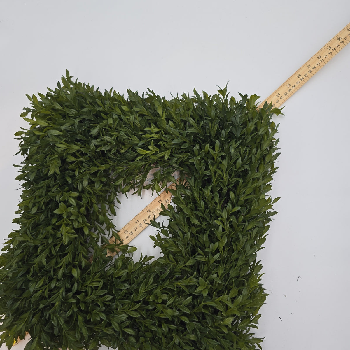 14-16&quot; Square Tea Leaf Wreath