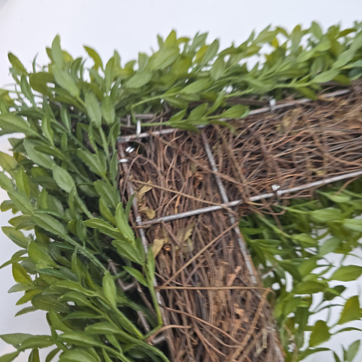 14-16&quot; Square Tea Leaf Wreath