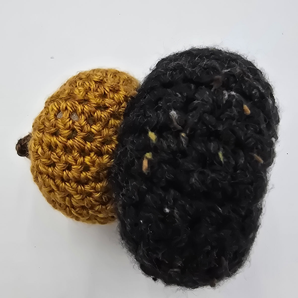 Sm Double Handmade Pumpkin/Blk-Gold #41--Crochet