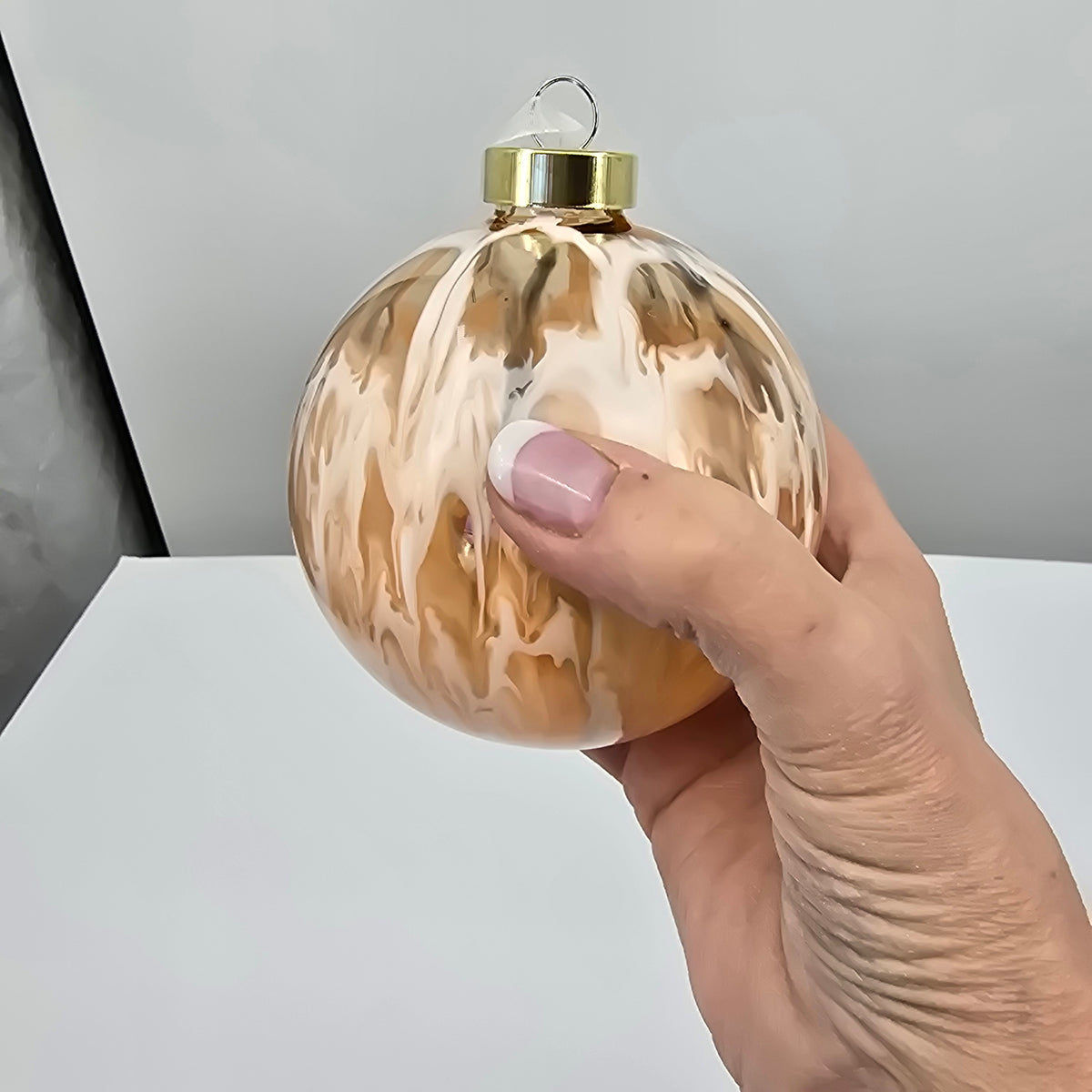 4&quot; Glass Ball Orn/Swirl--#xgm152