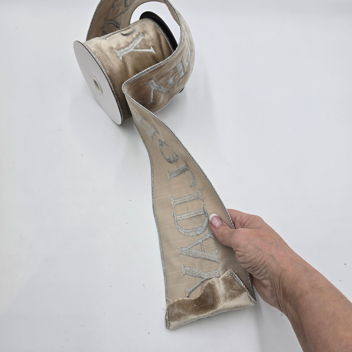 4&quot; Happy Holidays Velvet Ribbon--#rv3326