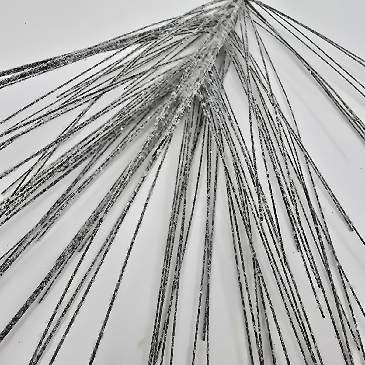 18&quot; Snowy Lng Needle Pine Spry #ysd522