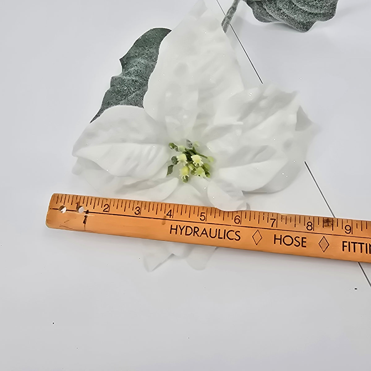 27&quot; Frosty Poinsettia--#xfs765