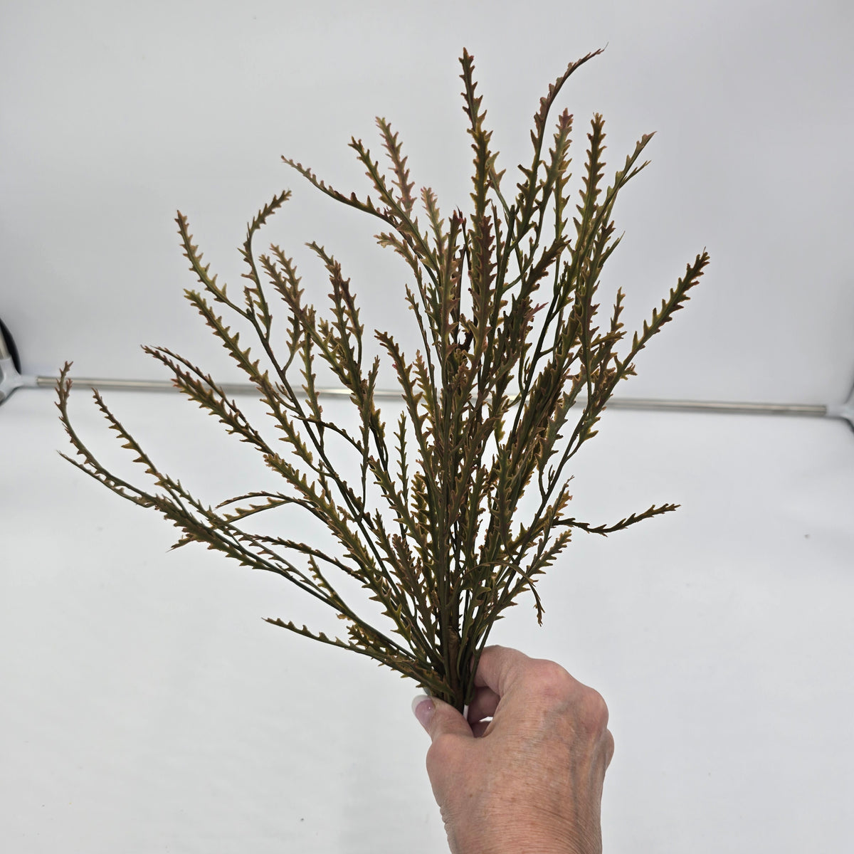 18&quot; Real touch Fern Bush--#pbf070