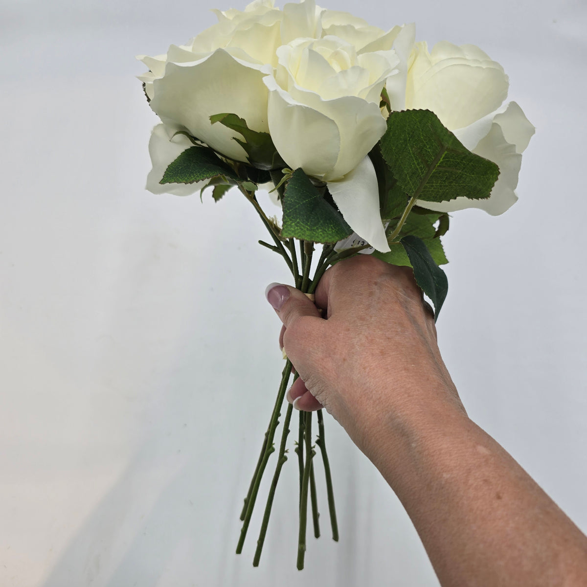 Rose Bouquet--fbq100-wh