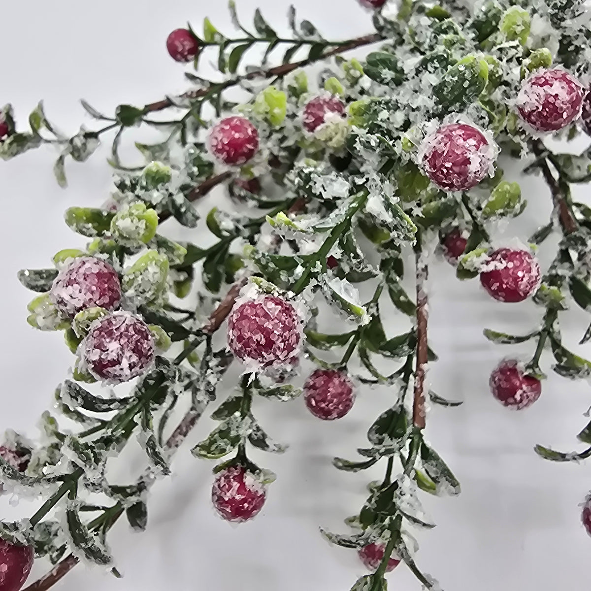 21&quot; Snow Berry--#xbs206