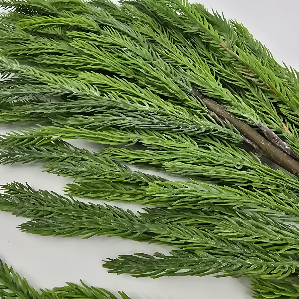 37&quot; Spruce Spray-#yss231