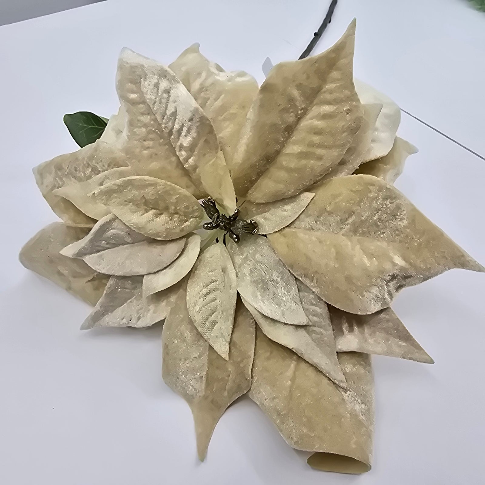 28" Velvet Poinsettia--#xfs584