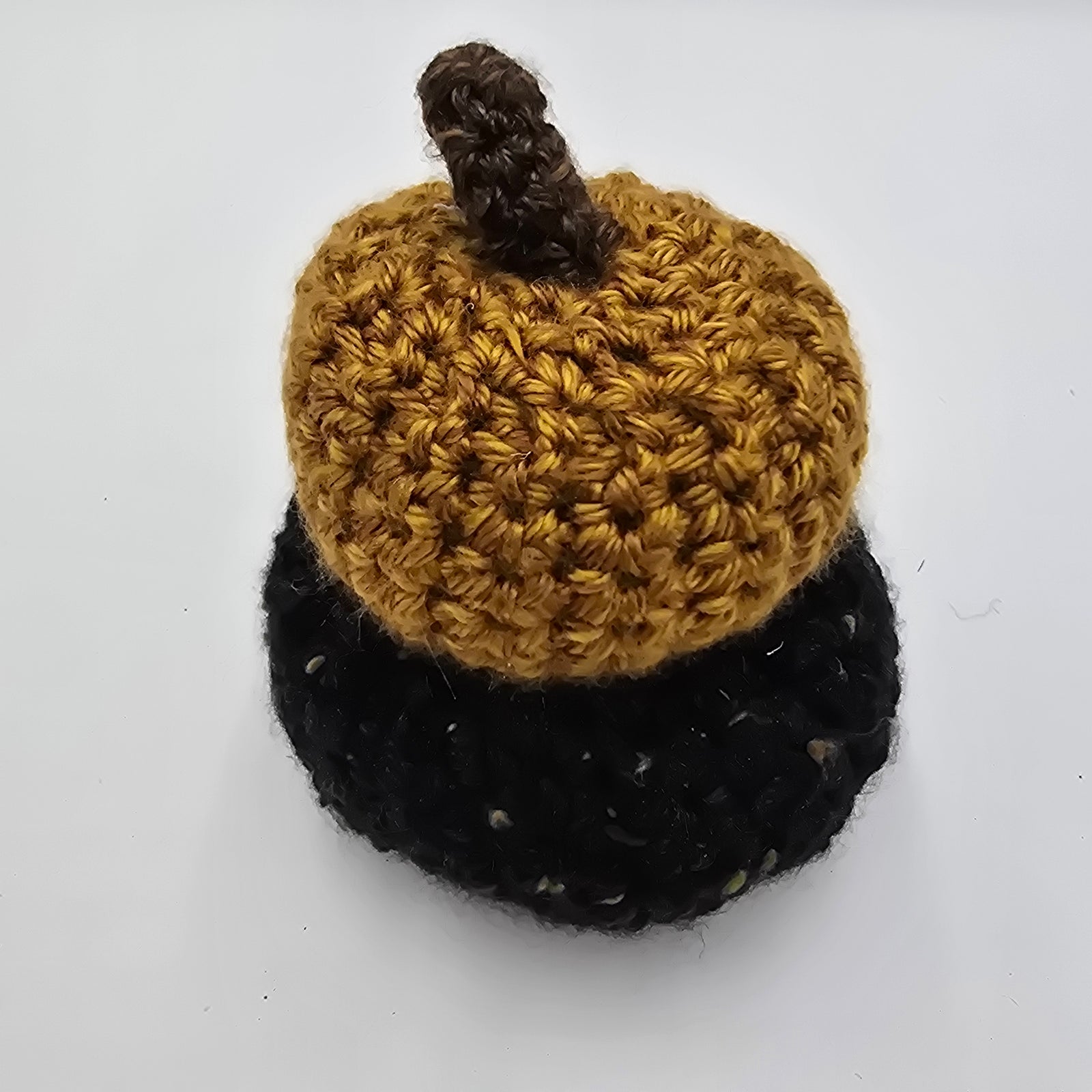 Sm Double Handmade Pumpkin/Blk-Gold #41--Crochet