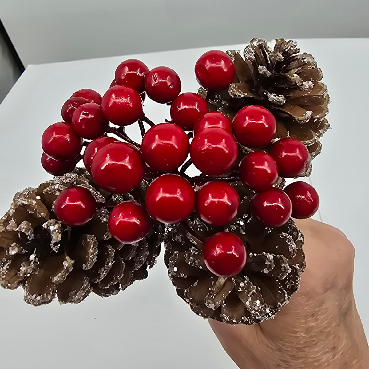 10&quot; Berry/Cone Pick-Gltr Cone #133422