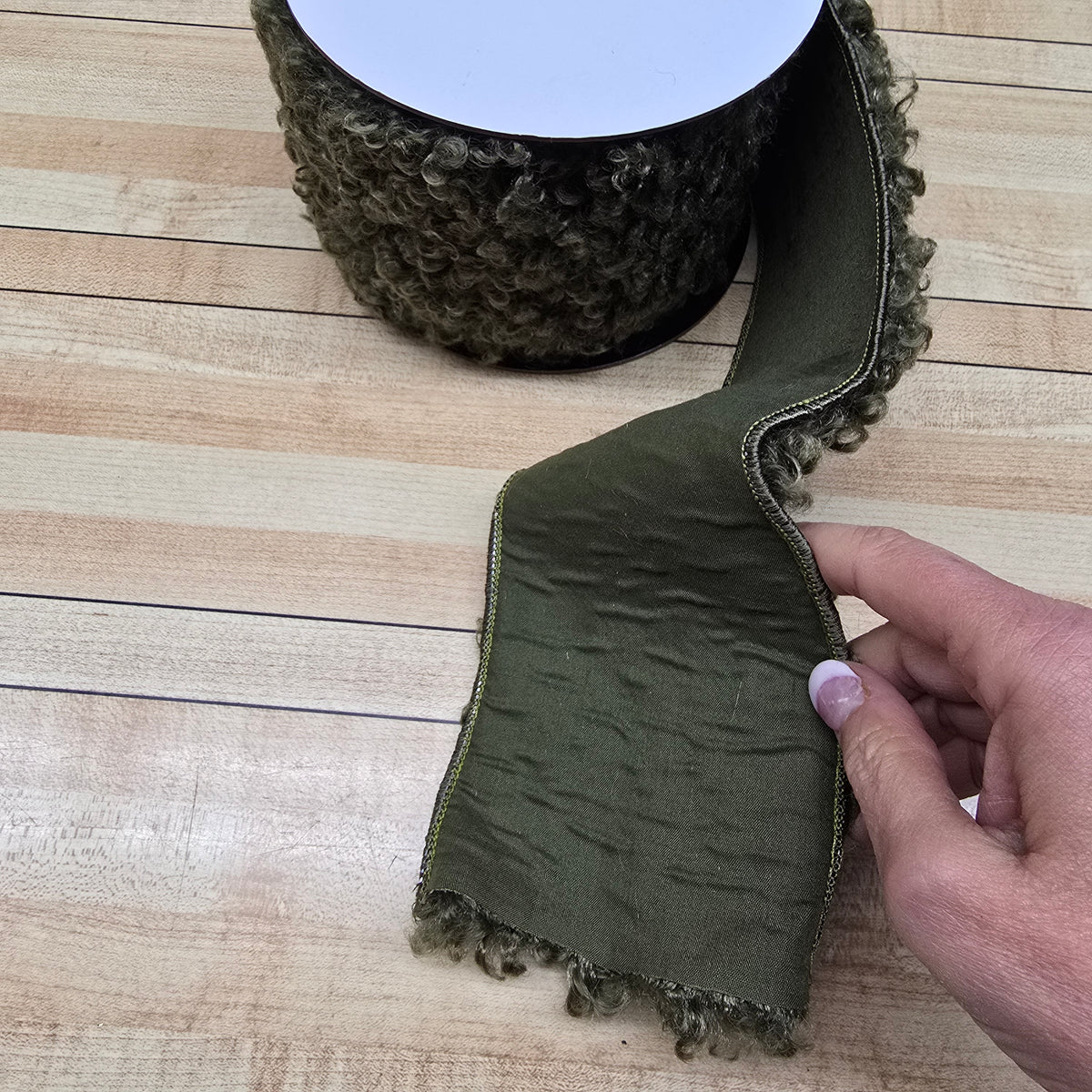 4&quot; Fur Ribbon -- #rw0063